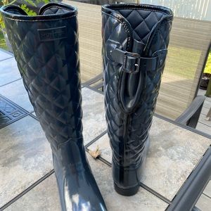 Hunter knee high rain boots